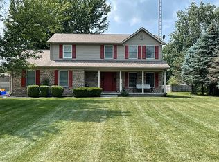 819 Lincoln St, Flora, IN 46929