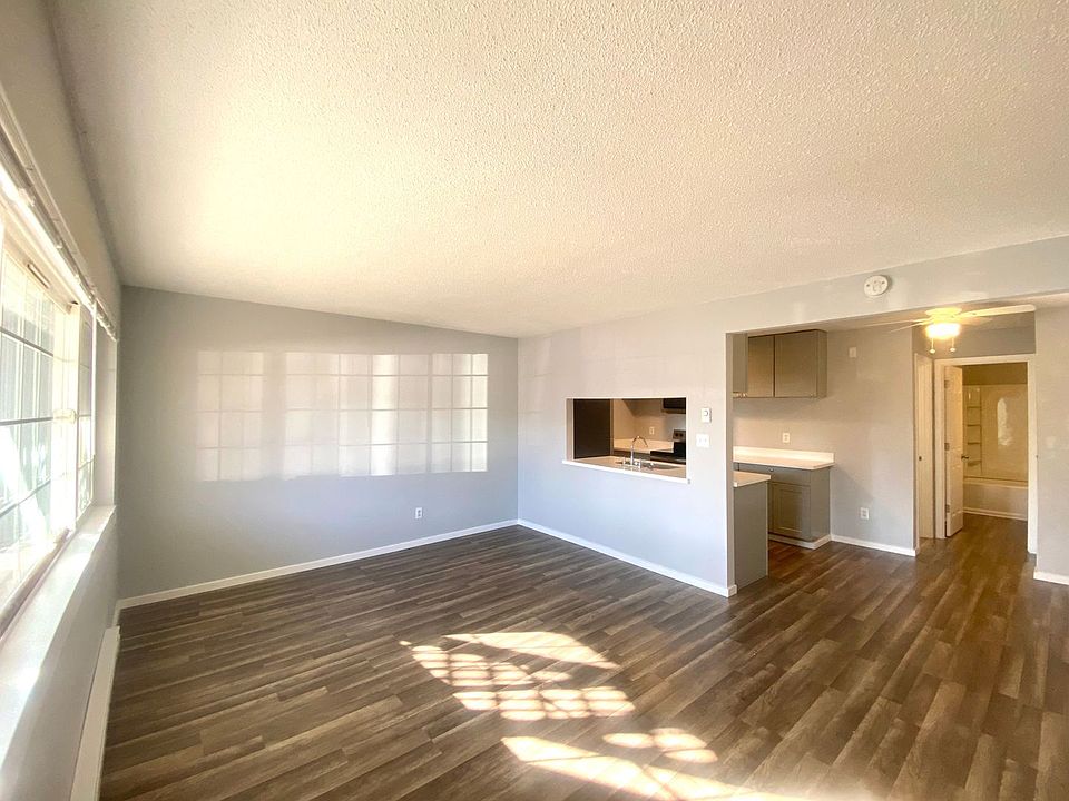 1st image of 15308 Washington Ave SW #1