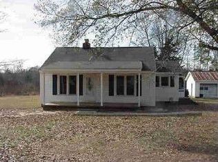 129 Hanks Rd, Laurens, SC 29360