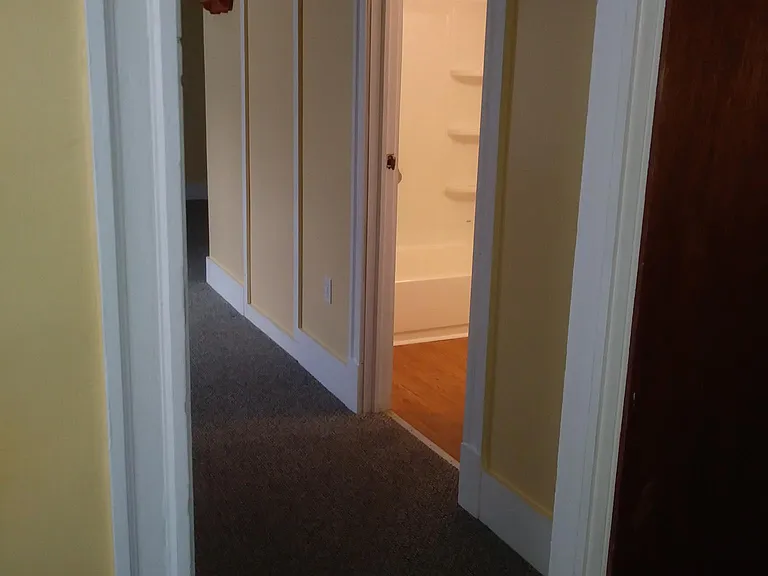 389 E Ridge St #R — Photo 2