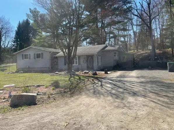 122 Horseshoe Ln, Lehighton, PA 18235