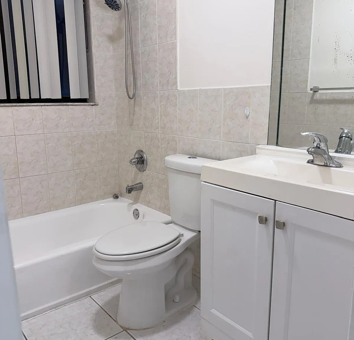 4 bed, $3,200 — Photo 3