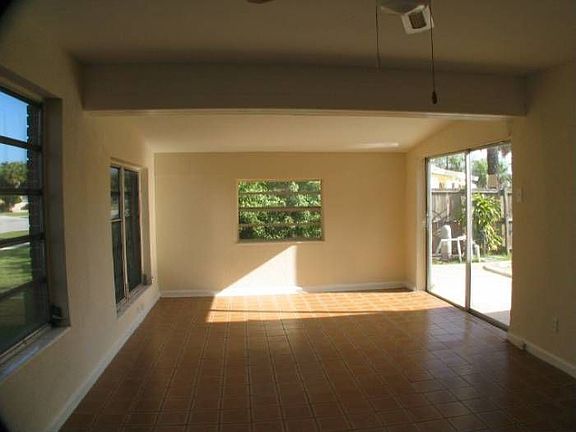 2nd image of 5804 Seton Dr