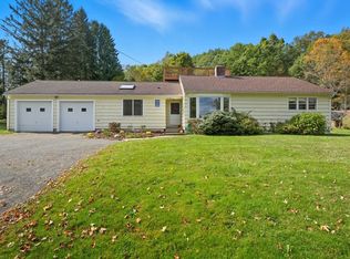 967 S East St, Amherst, MA 01002