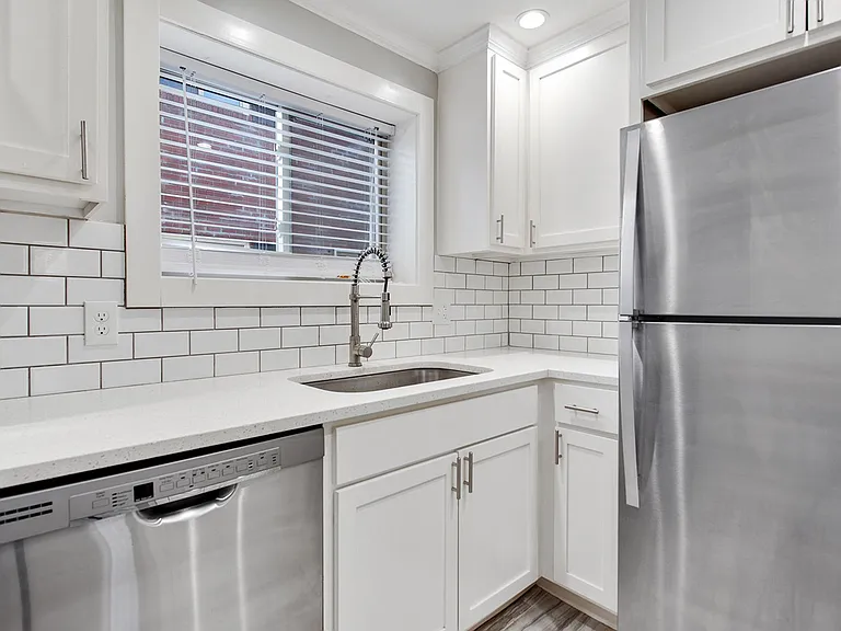 4303 Pearl St — Photo 1