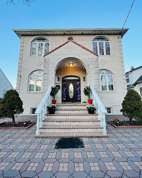 1st image of 8235 262nd St
