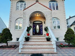 8235 262nd St, Floral Park, NY