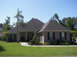 757 Turnberry Dr, Diamondhead, MS 39525