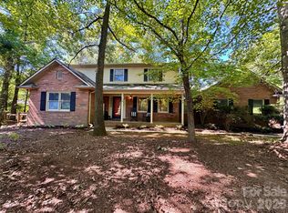 196 Flint Ridge Dr, Concord, NC 28025