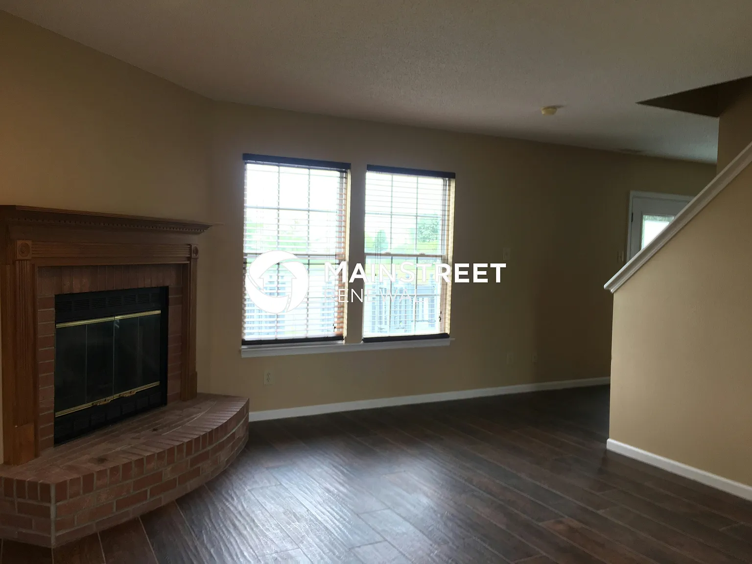 43 Frostwood Ln — Photo 3