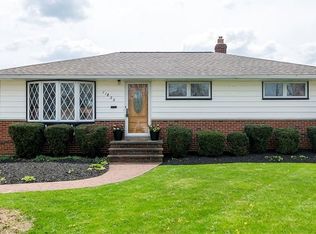 11835 Kader Dr, Parma, OH