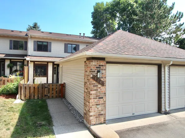 166 Bridlewood Dr, Saint Paul, MN 55119