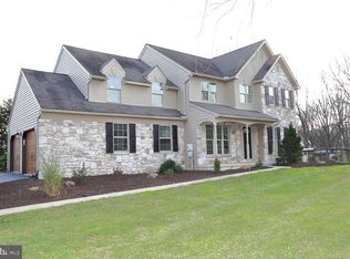 216 Elkview Rd, Lincoln University, PA 19352