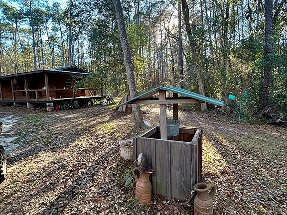 3rd image of 405 Gun Lake Cir