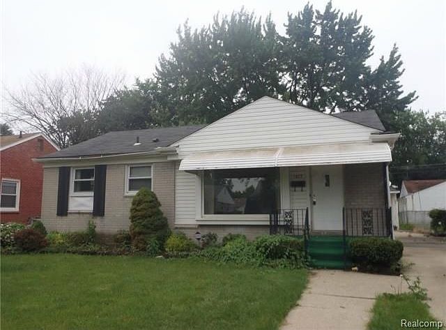 1st image of 1677 Myron Ave