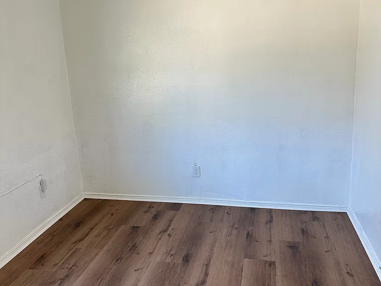 2805 Carter St — Photo 1