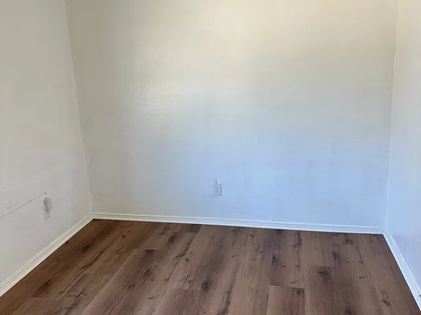 2805 Carter St, Dallas, TX 75210