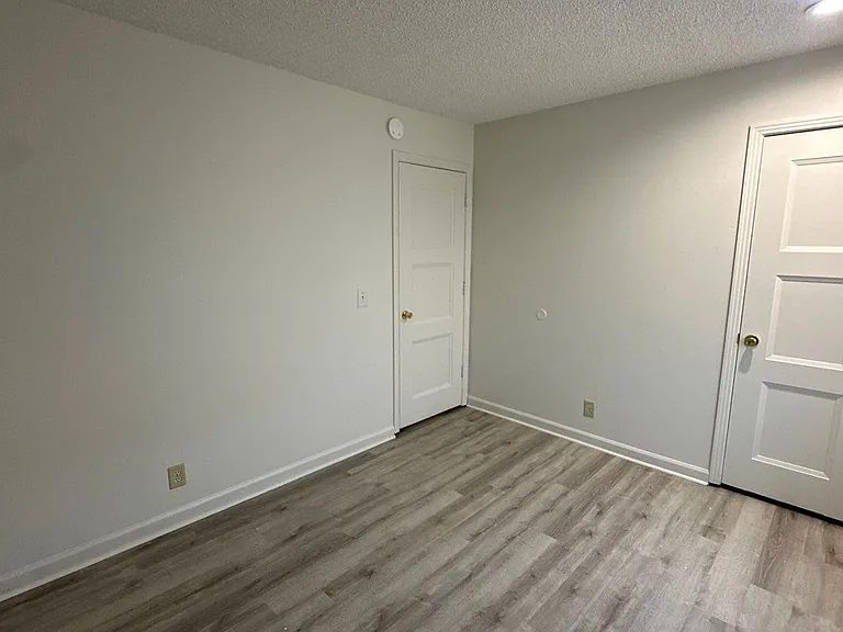 Evergreen Townhomes — Photo 18