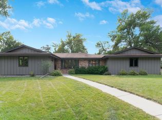 10751 Morgan Cir S, Minneapolis, MN 55431
