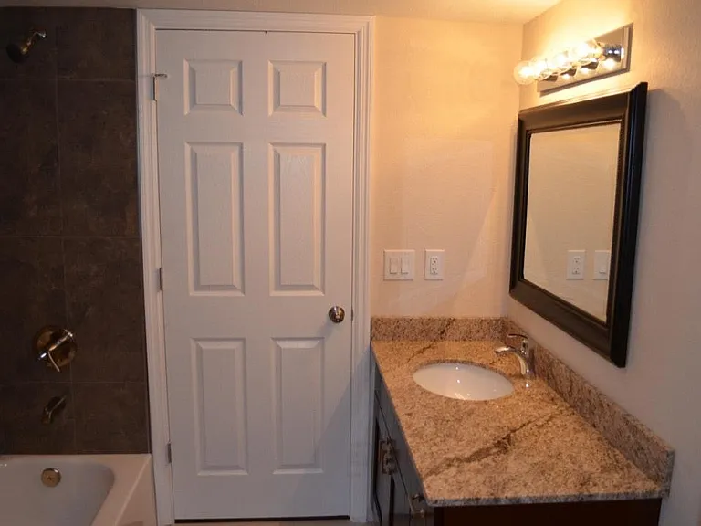 7395 Albany Rd — Photo 21