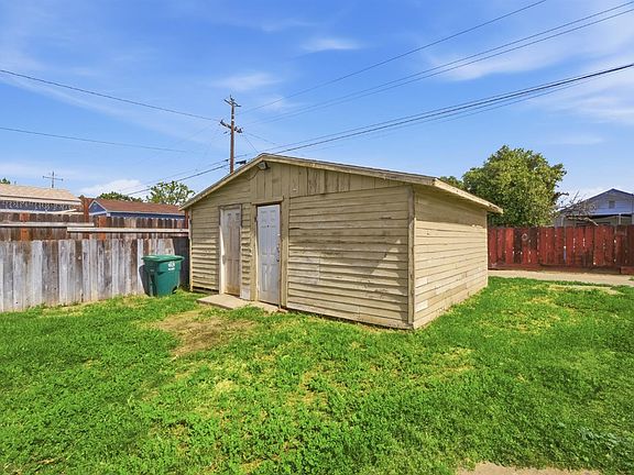 4th image of 1920 9th St
