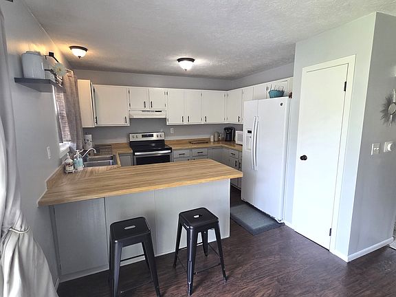 5th image of 2016 Juniper Ln