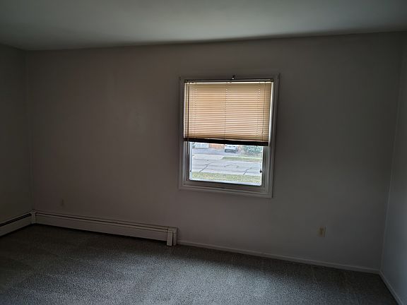 2nd image of 303-303 E Coomer St #1