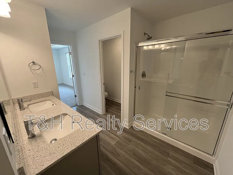 7073 Fowler Dr — Photo 19