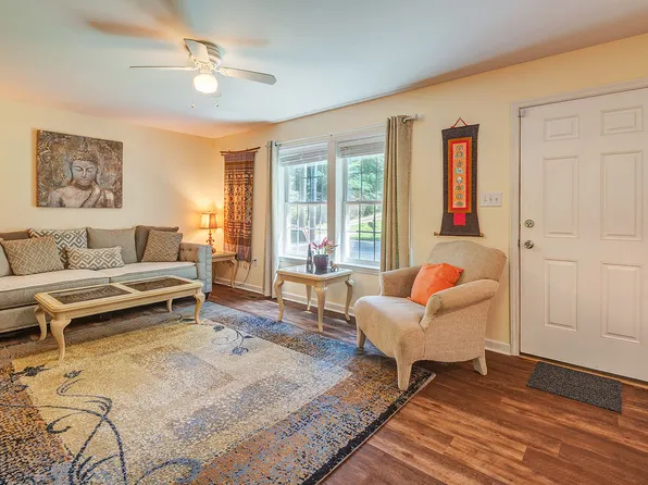 45 Mundy Cove Rd, Weaverville, NC 28787