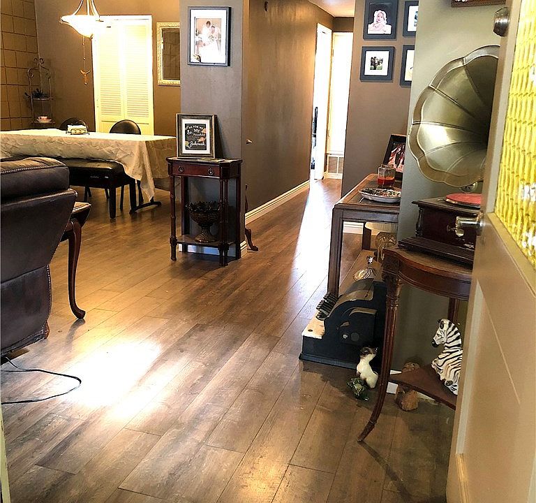 1st image of 19313 Oak Plaza Ct