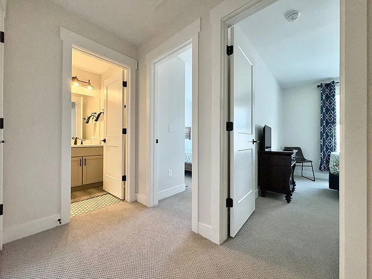 1027 W Wasatch Spring Rd — Photo 17
