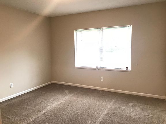 5th image of 2325 W Pensacola St APT 163