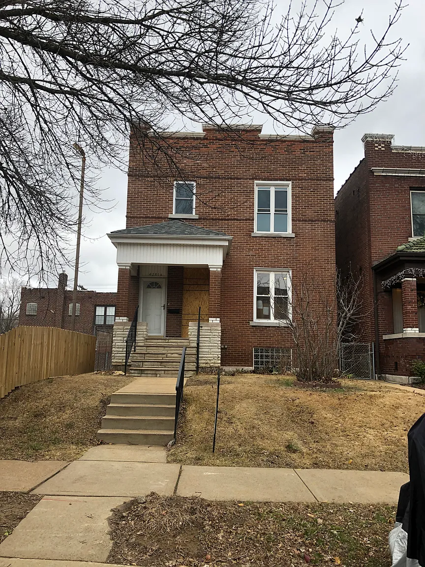 4281 Hartford St photo 1