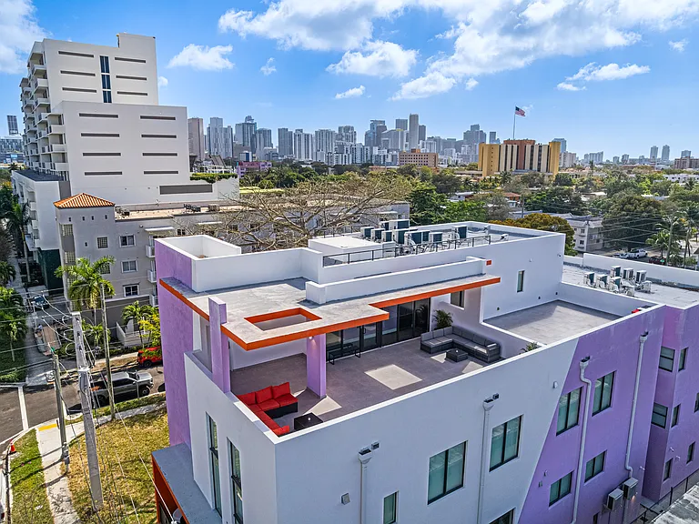 Saffron Apartments — Photo 41