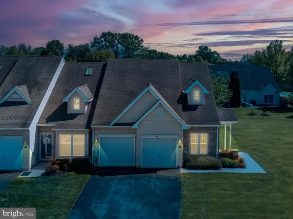467 Sweetman Dr, Bear, DE 19701