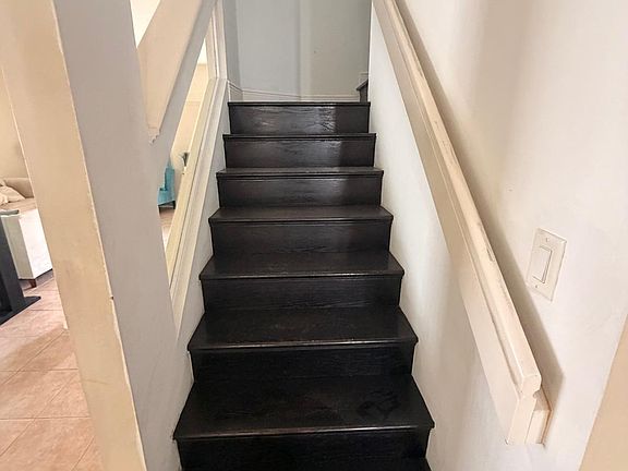 4th image of 1226 Avondale Ln