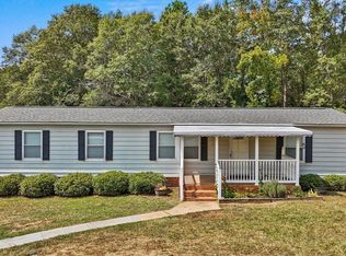 126 Knight Rd, Gray Court, SC 29645