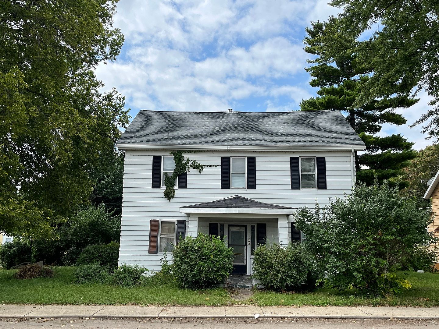 203 N Main St, Lacon, IL 61540 Zillow