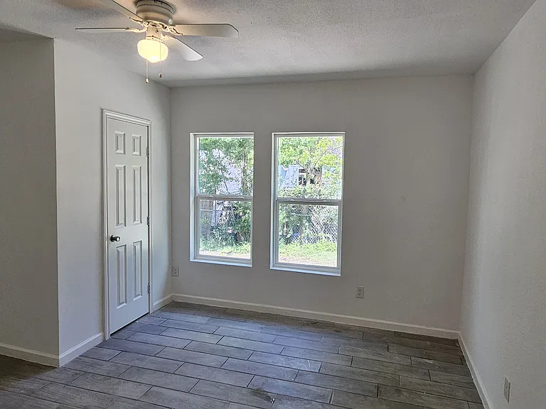 8125 Easton St — Photo 20