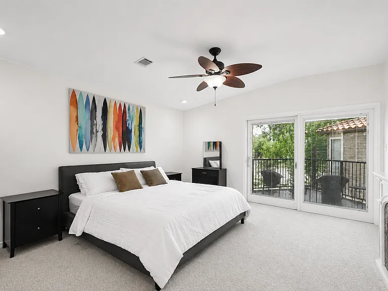 122 Acapulco Dr — Photo 16