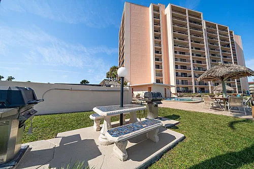 51 Island Way Photo 1