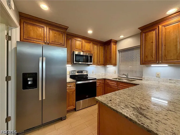 17020 Golfside Cir #104 — Photo 32