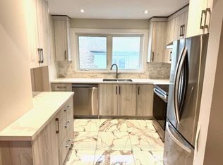 25 Donald Ave, Toronto, ON M6M 1J9
