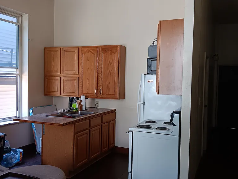 215 Albion Pl #2 — Photo 5