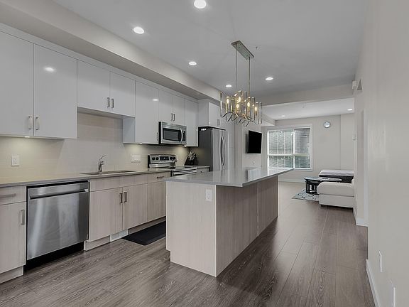 3rd image of 8413 Midtown Way #9