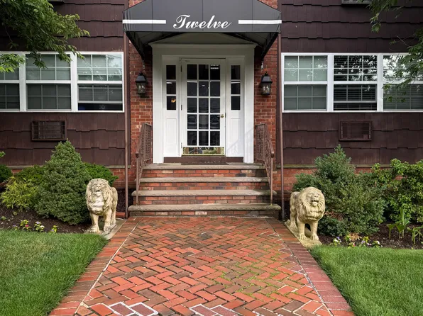 12 Brookside Ave Floor 2, Caldwell, NJ 07006