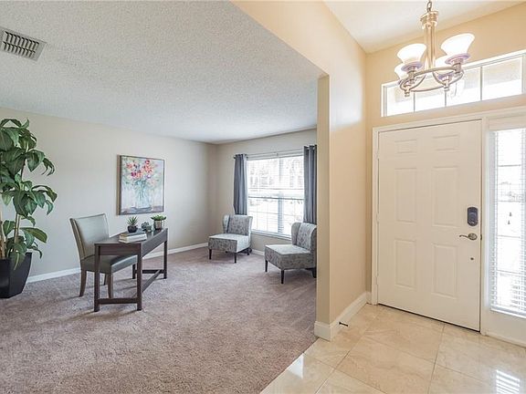 4th image of 2320 Ardon Ave #4