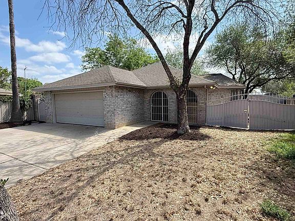 3rd image of 8635 Oakridge Loop