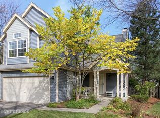 222 Lenox Ct, Grayslake, IL