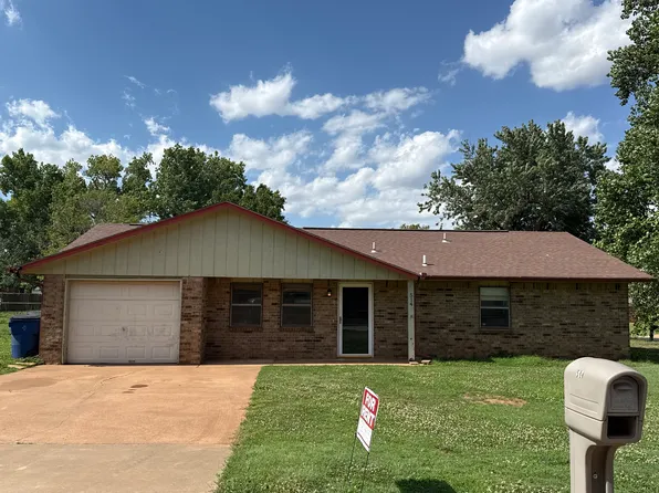 514 Lisa Ln, Waukomis, OK 73773